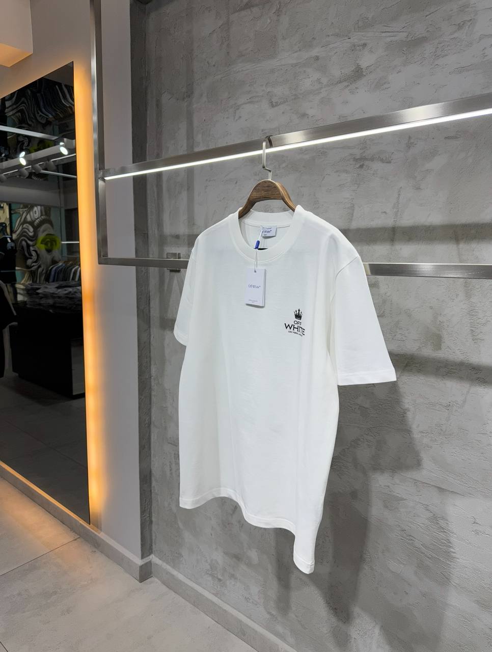 Camiseta off white 021
