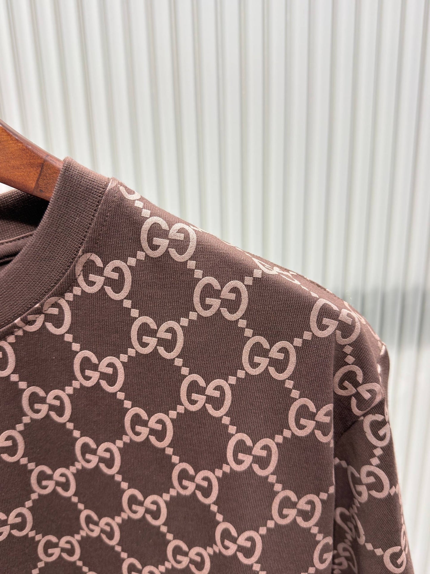 Gucci 024
