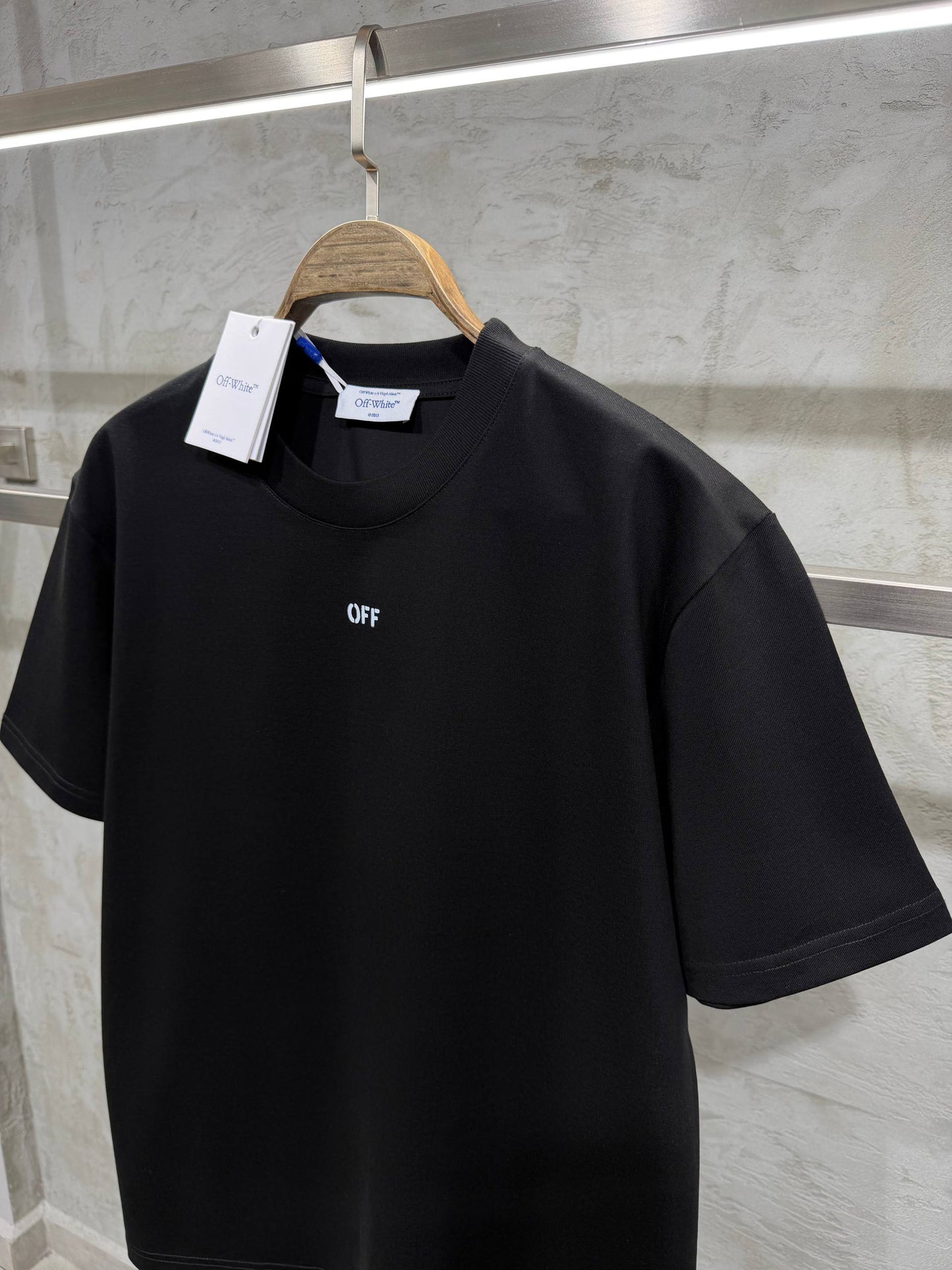 Camiseta off white 019