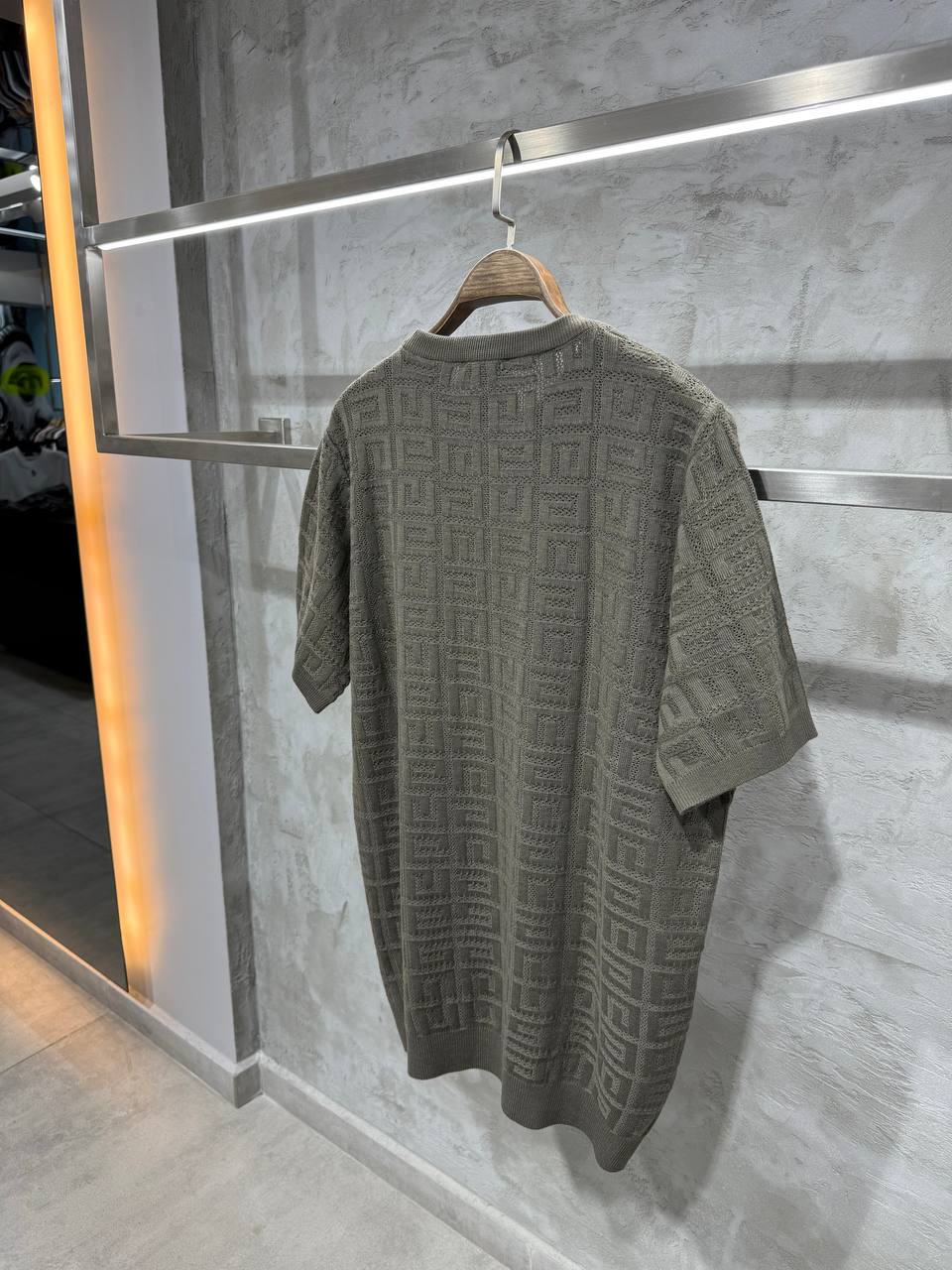 Givenchy 002