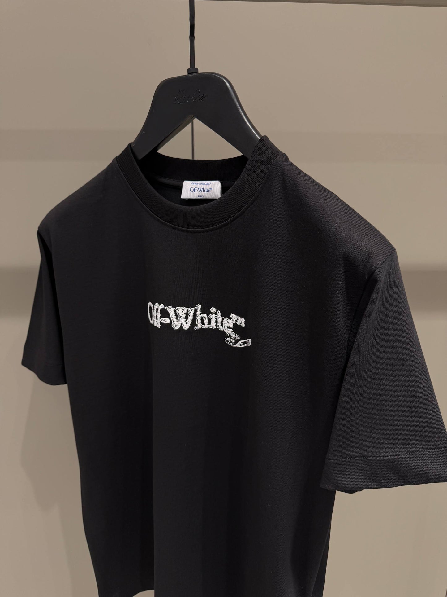 Camiseta off white 027