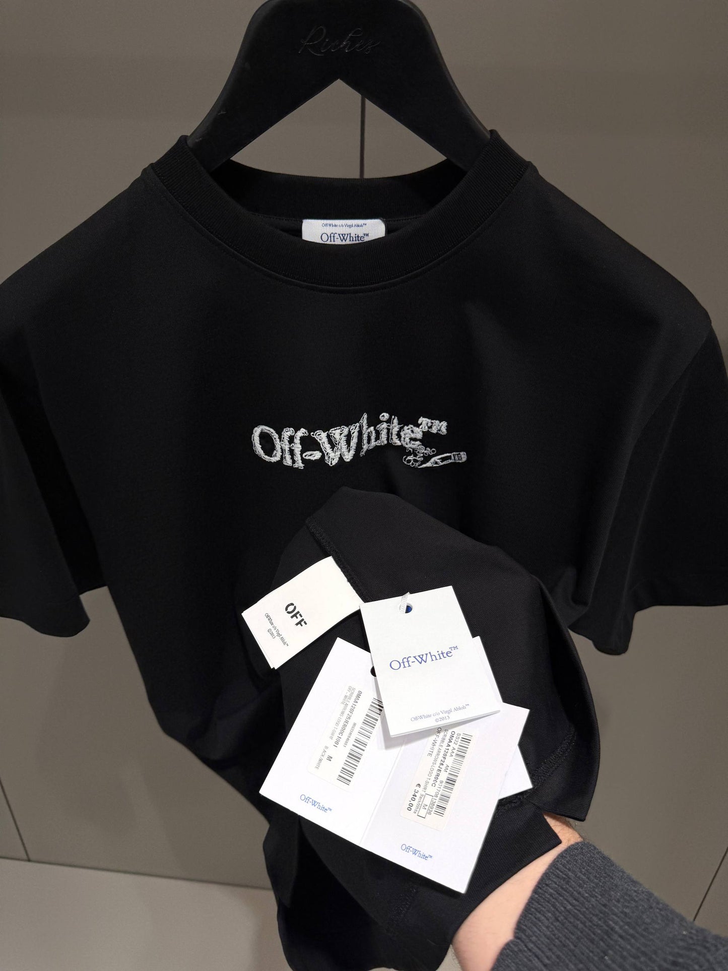Camiseta off white 027