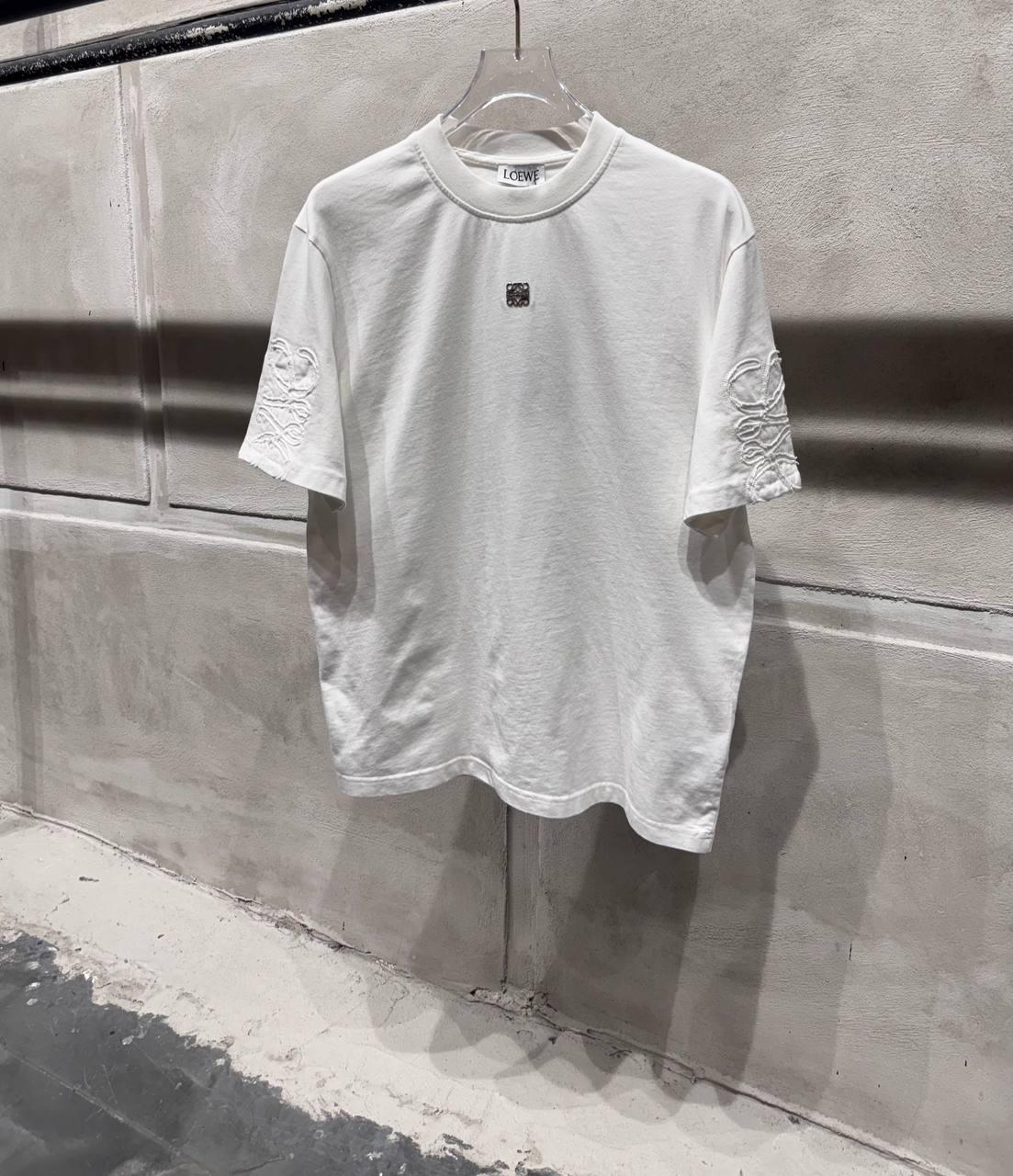 CAMISETA LOEWE 002